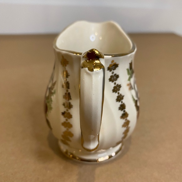 Vintage Sadler Fine Bone China Cream Sugar Red White Roses Swirl Pattern - Picture 5 of 10